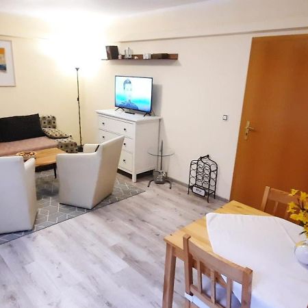 Pool Apartments Karlsbad Eksteriør billede